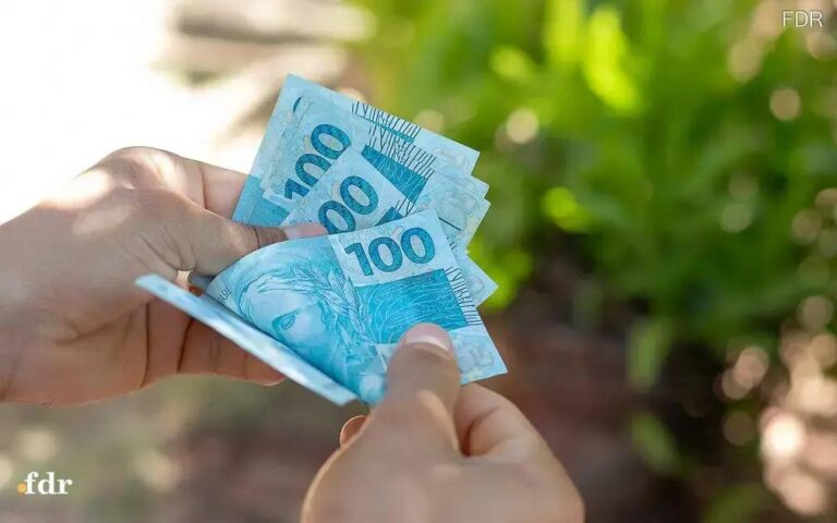 Receba Já: 5 Bancos para Antecipar seu 13º Salário em 2025!
