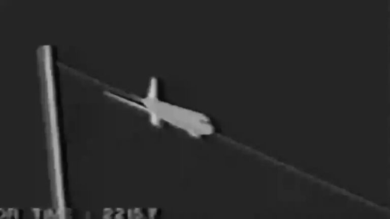 A Trágica História do Voo Aeroflot 593: Um Erro Fatal