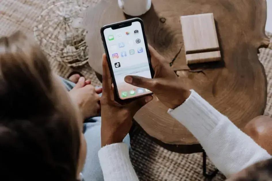 Como fazer a bateria do celular durar mais sem aplicativos