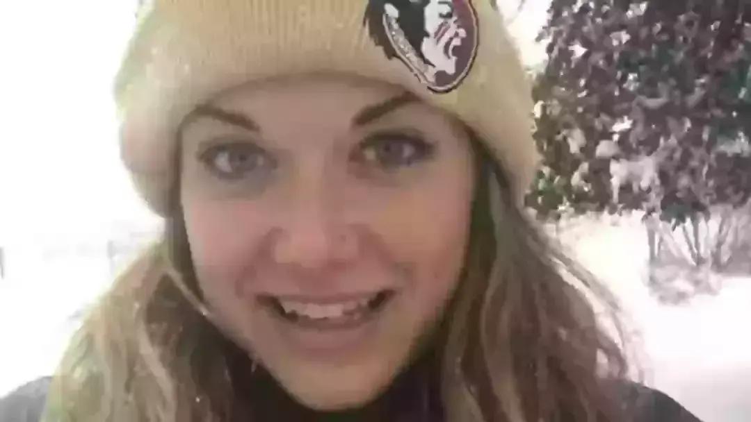 Mãe faz alerta sobre os riscos de bebidas energéticas após a morte da filha