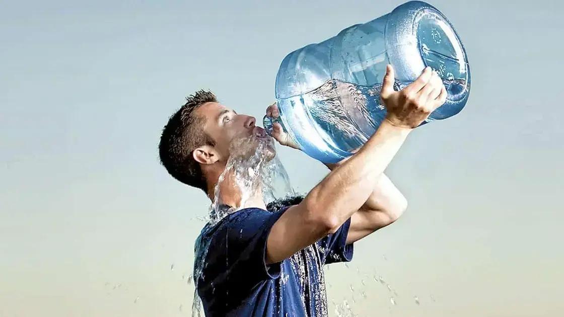 Os perigos do consumo excessivo de água para a saúde