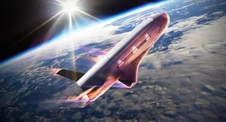 X-37B da Força Espacial dos EUA Completa Mais de Um Ano em Órbita