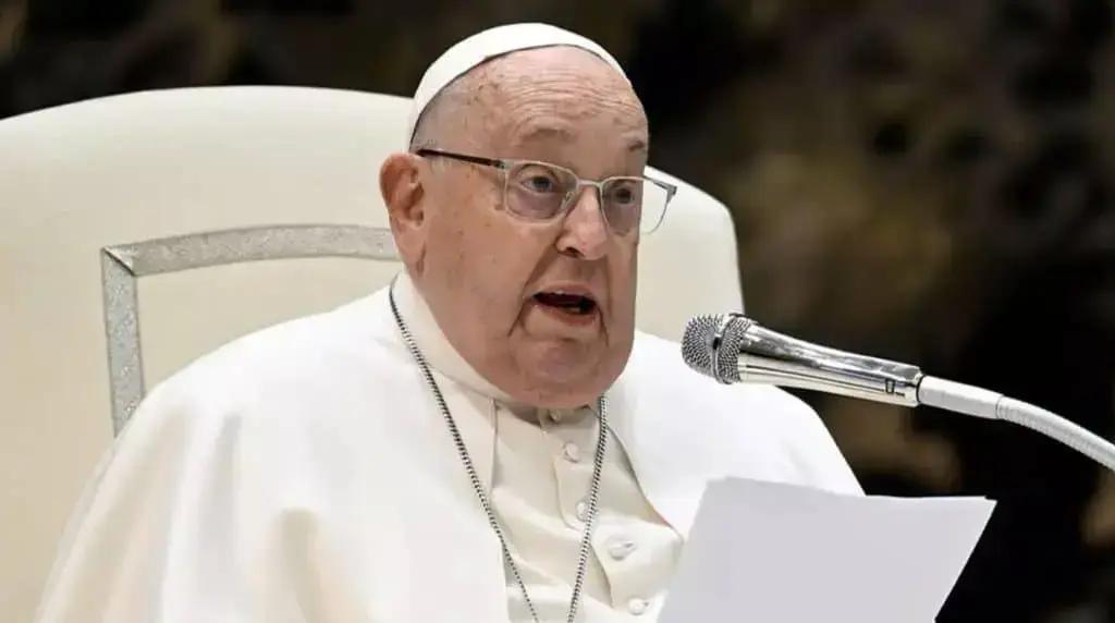 Suspensa canonização de Carlo Acutis após falecimento do Papa Francisco