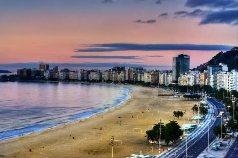 Viver no Rio: Cultura, Gastronomia e Lazer em Apartamentos Mobiliados