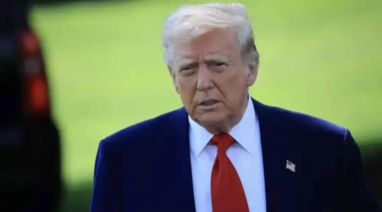 Polêmica com imagem de Trump como papa gera críticas e divisão de opiniões
